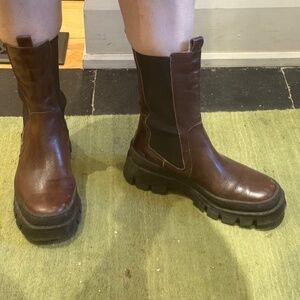 L’Intervalle brown boots